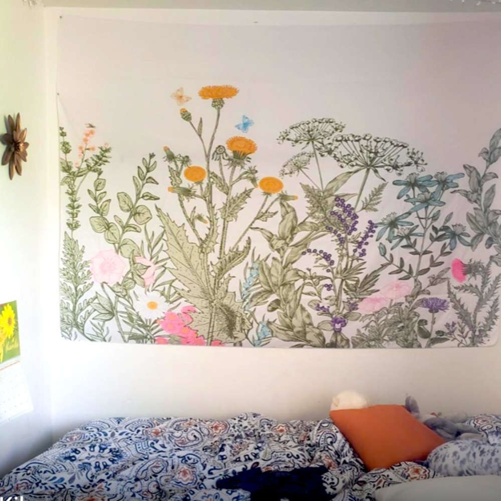 Botanical Wild Floral Garden Tapestry Wall Art 🌸 - Picture 6 of 8